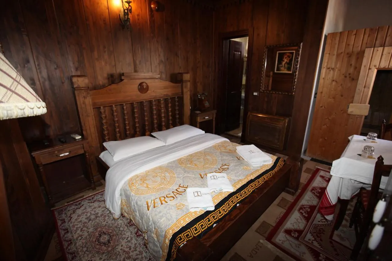 Domje Hotel Iliada אלבניה