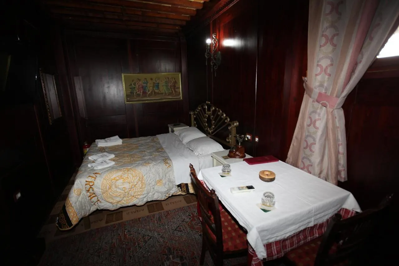 Hotel Iliada Domje 4*,  Албания